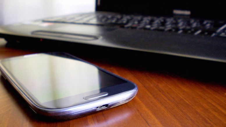 android-phone-and-laptop