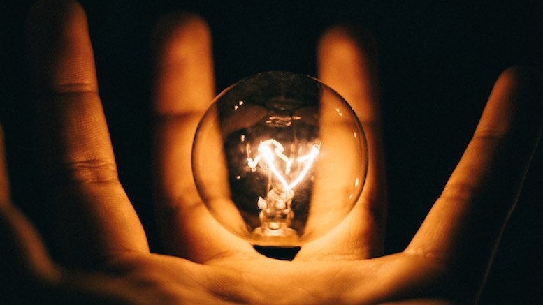 light-lightbulb-float-hand-idea