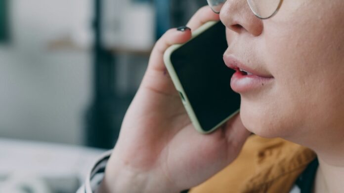 asian-woman-mobile-phone-call
